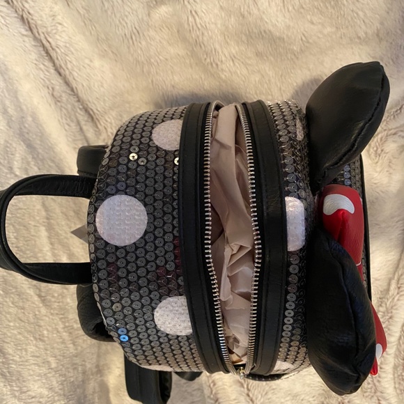 NEW Disney Loungefly Minnie Mouse Mini Backpack
